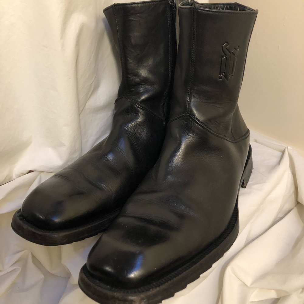 Men’s Versace leather dress Boots